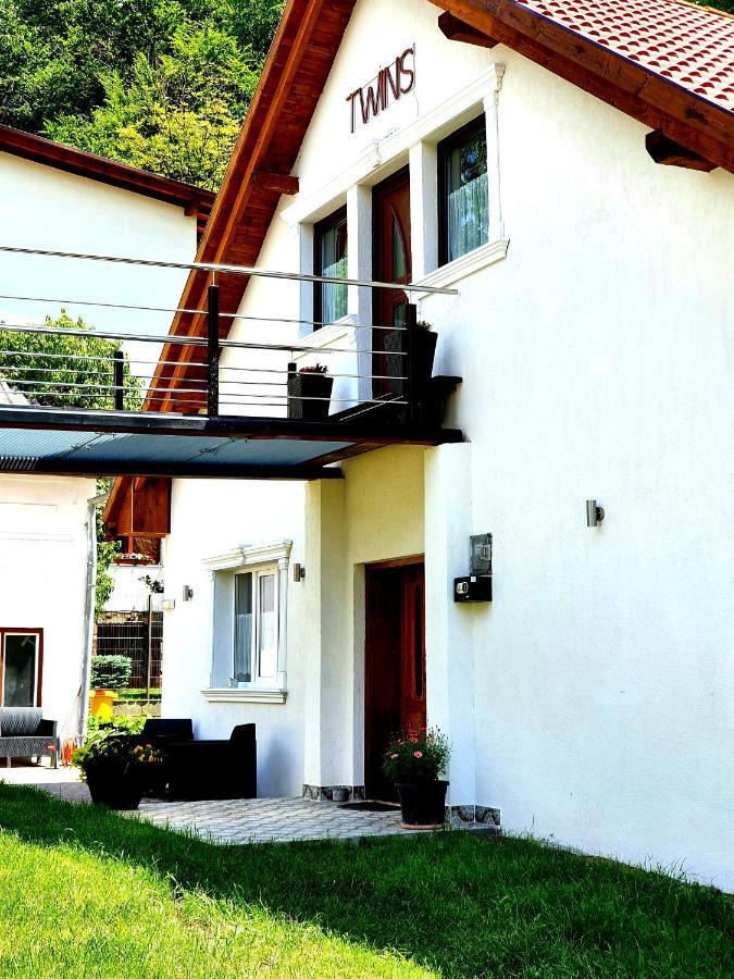 Twins Apartments Sovata Bagian luar foto