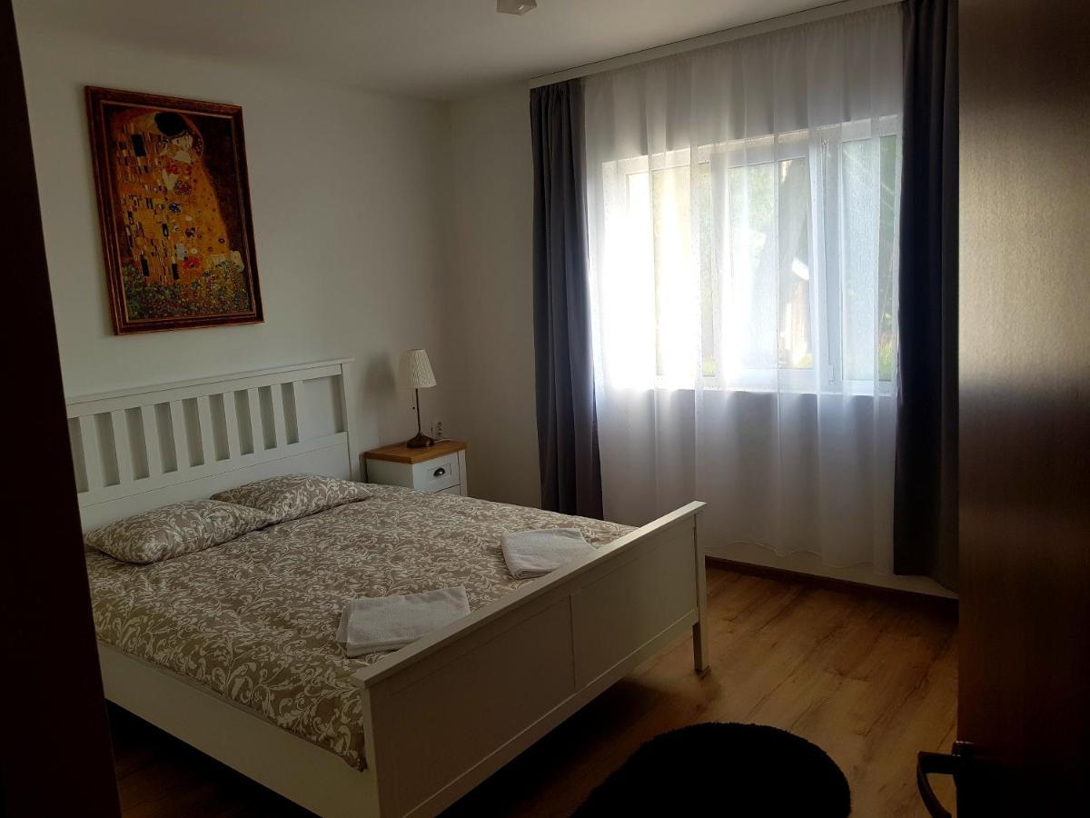 Twins Apartments Sovata Bagian luar foto