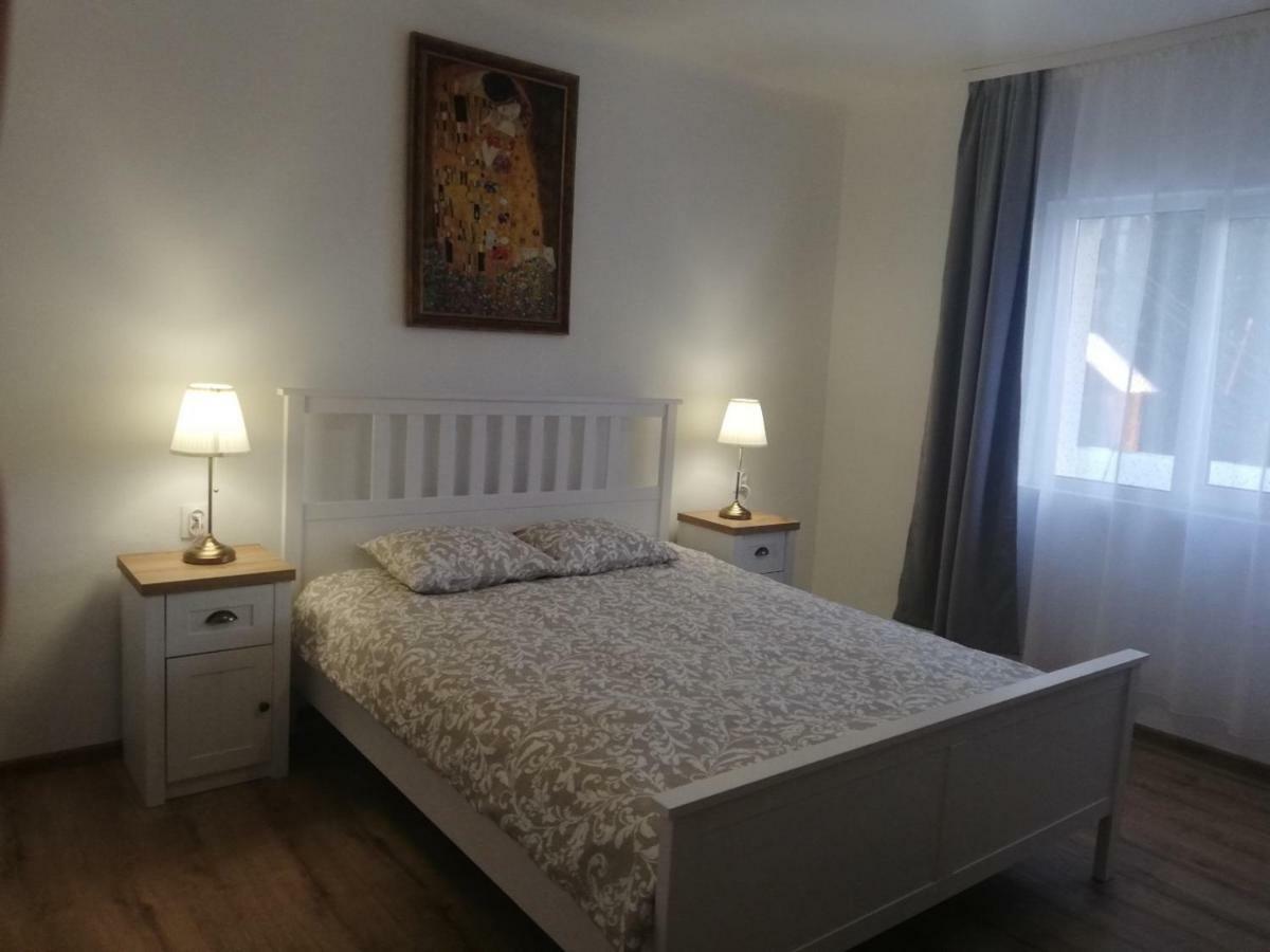 Twins Apartments Sovata Bagian luar foto